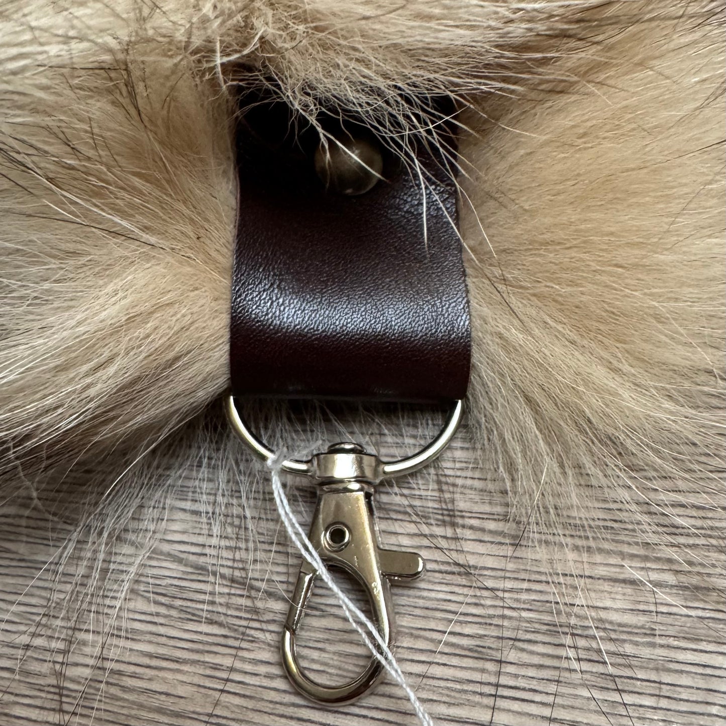 Crystal fox tail keychain (67)