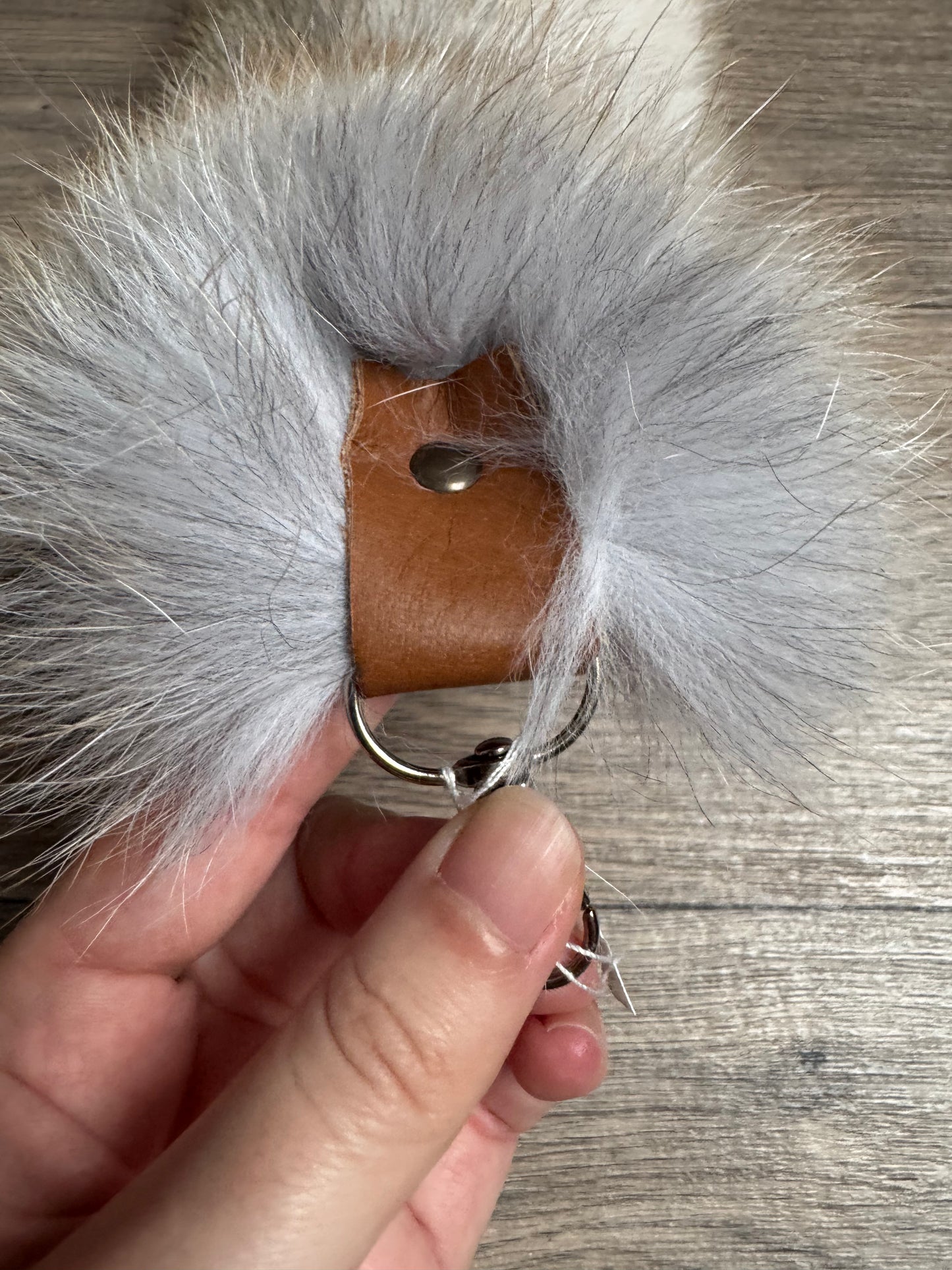 Arctic Golden Island fox tail keychain (41)