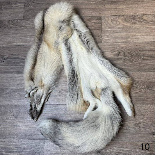 Fawn Light fox pelt (10)