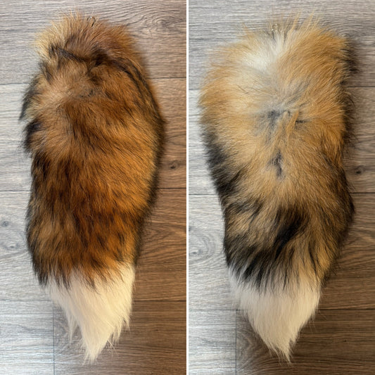 Gold fox tail keychain (2)