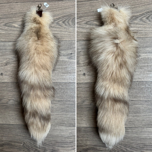 Crystal fox tail keychain (34)