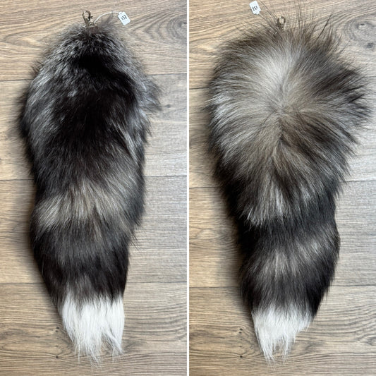 Cross fox tail keychain (137)