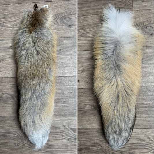 Golden Island fox tail keychain (36)