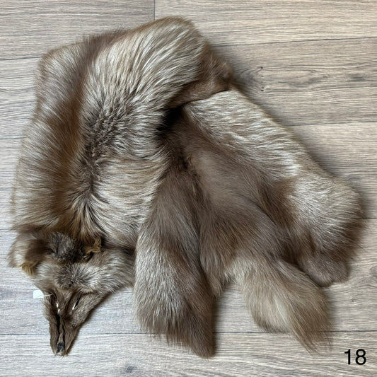 Polish Pastel fox pelt (18)
