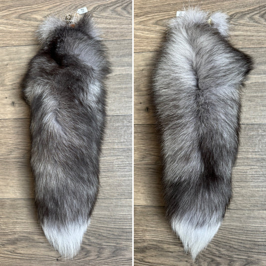 Blue Frost fox tail keychain (117)