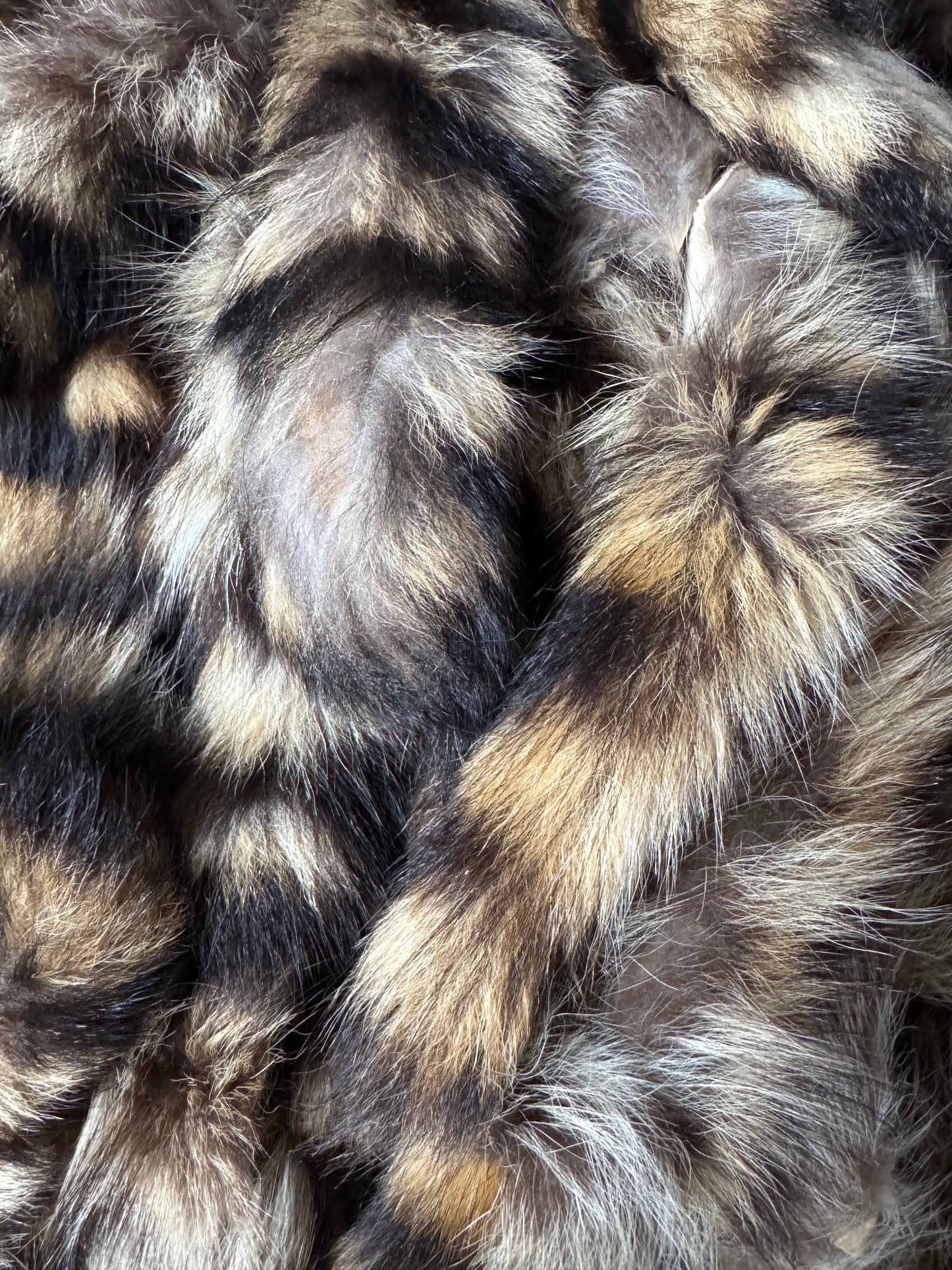B grade raccoon tail bundle of 5 (no keychain!)