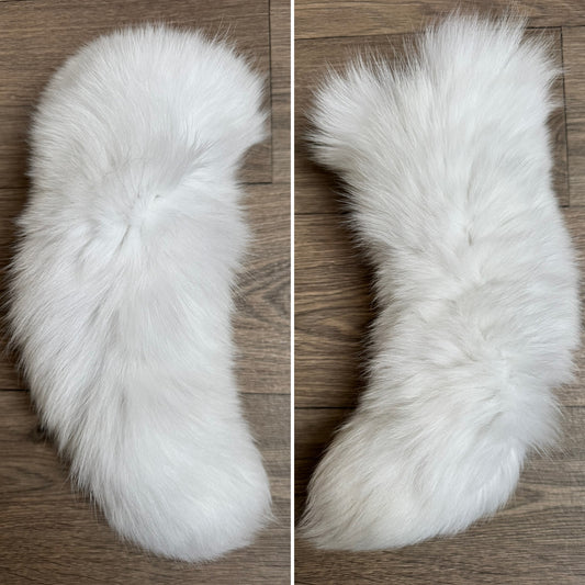Shadow Blue arctic fox tail keychain (62)