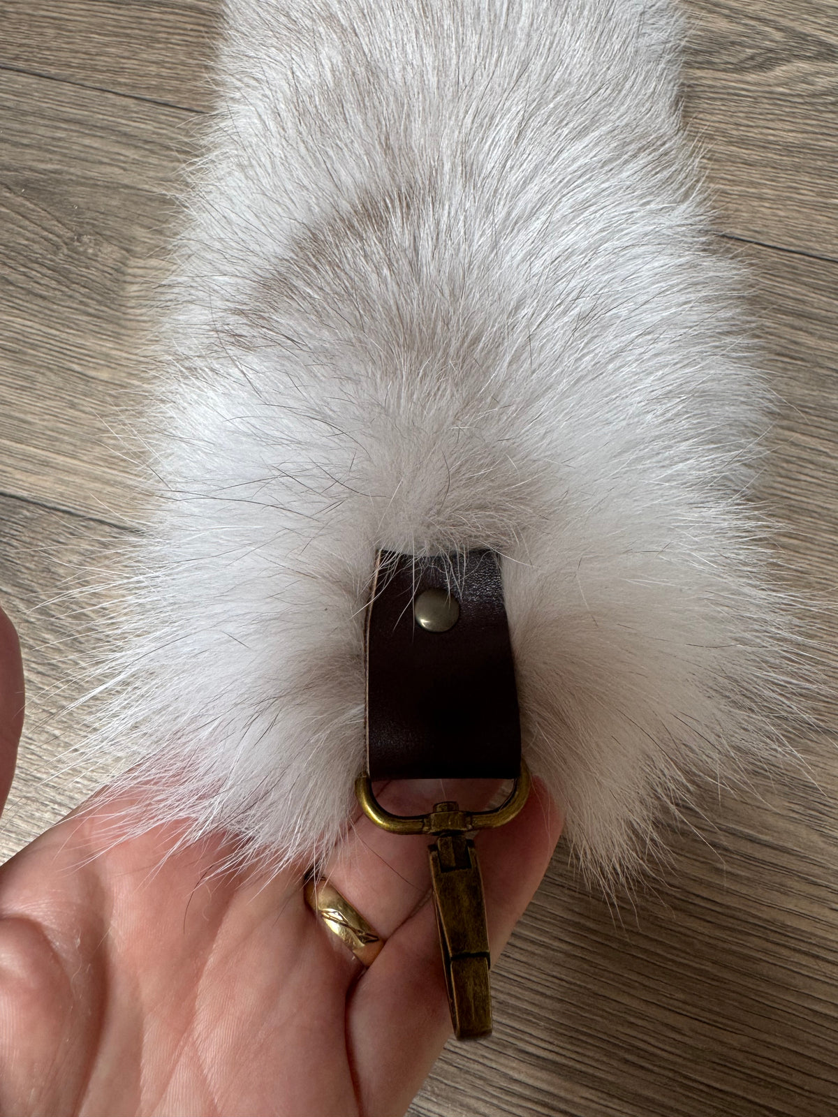 Shadow Burgundy Frost fox tail keychain (6)