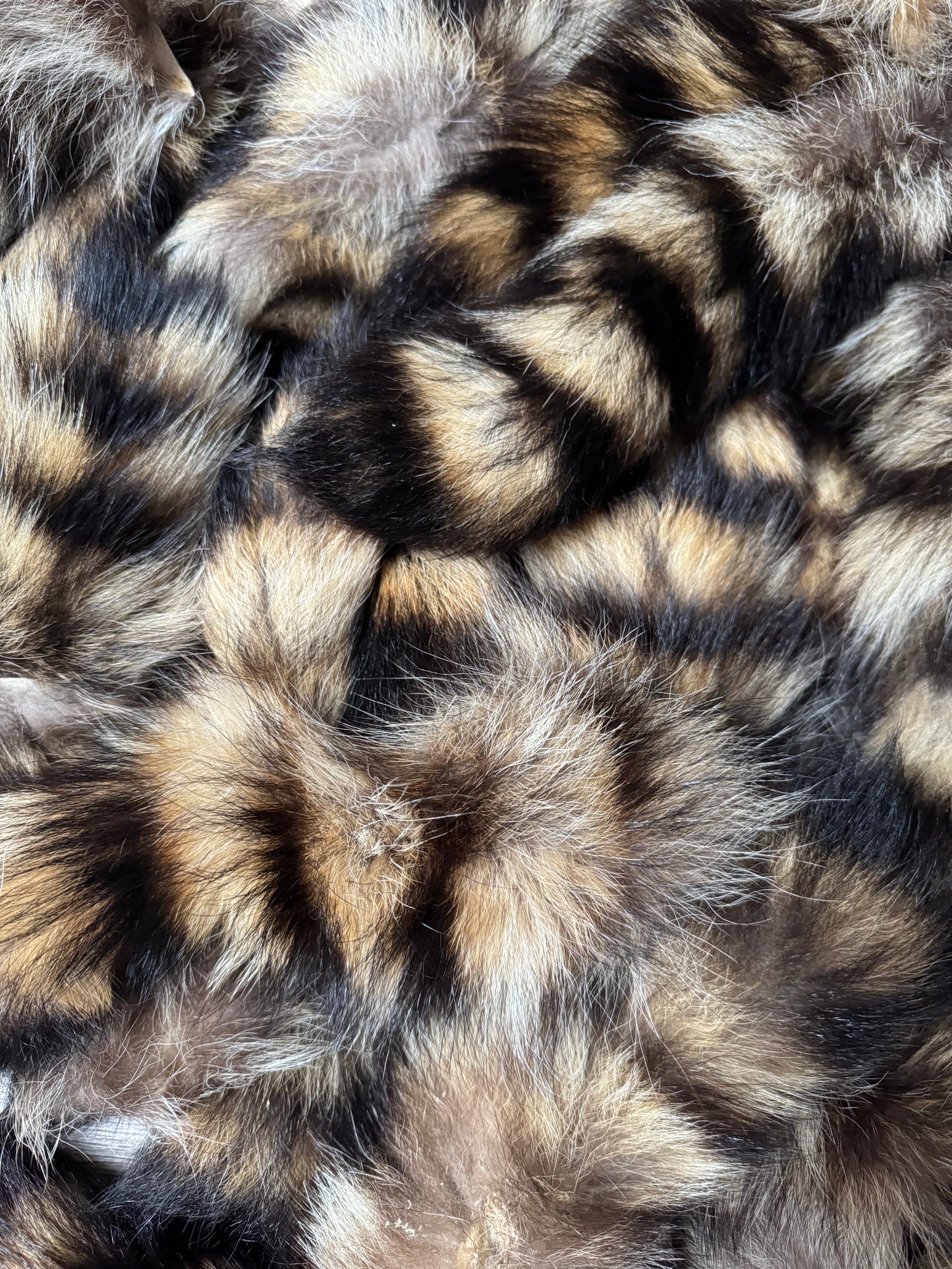 B grade raccoon tail bundle of 5 (no keychain!)