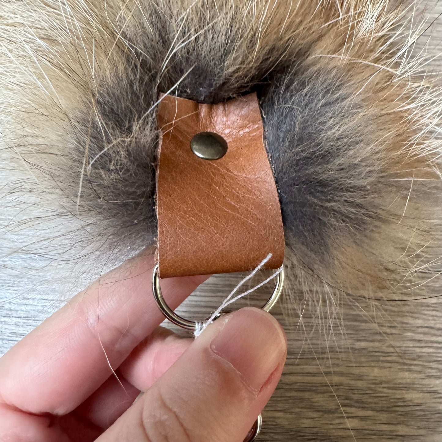 Gold fox tail keychain (165)
