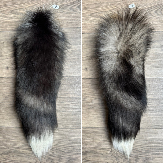 Cross fox tail keychain (194)