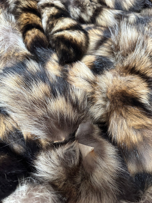 B grade raccoon tail bundle of 5 (no keychain!)