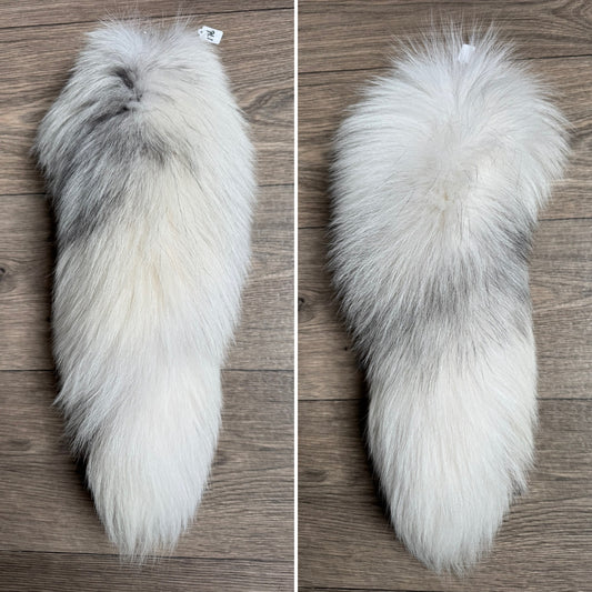 Arctic Marble fox tail keychain (176)