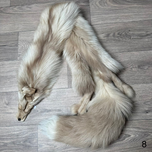 Amber fox pelt (8)