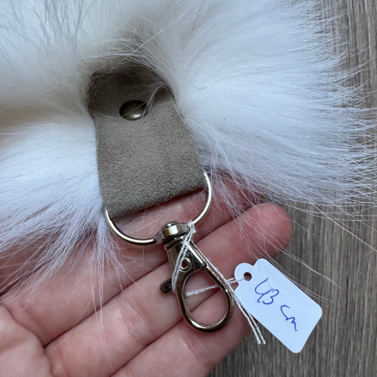 Arctic Marble fox tail keychain (65)