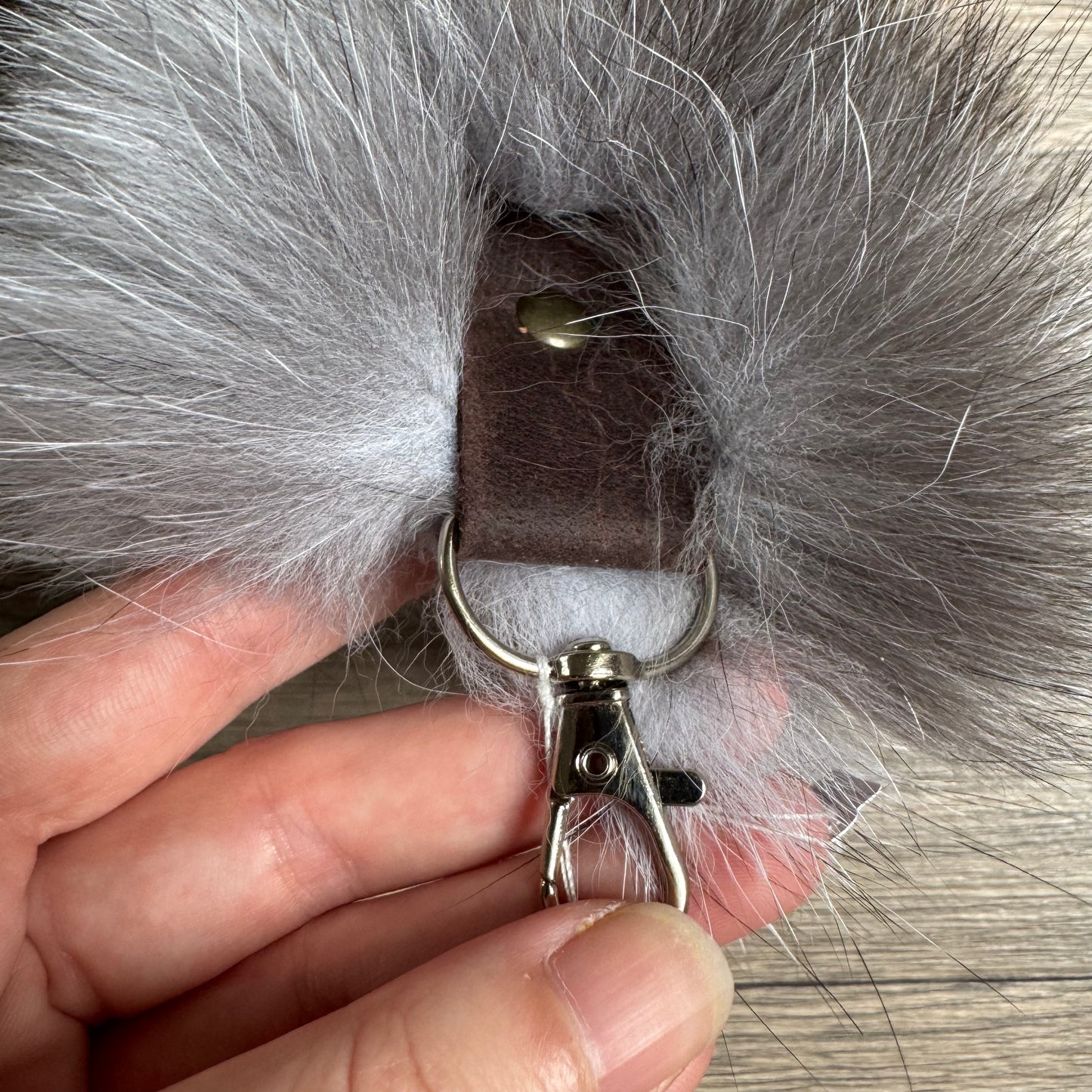 Blue Frost fox tail keychain (96) (huge!)