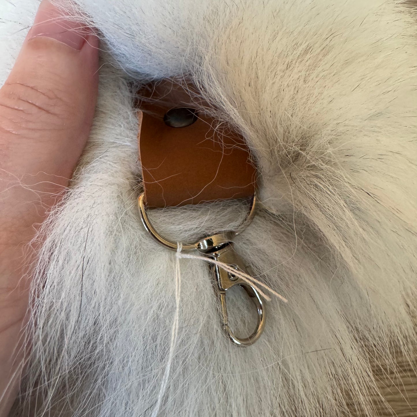 Blue arctic fox tail keychain (7)