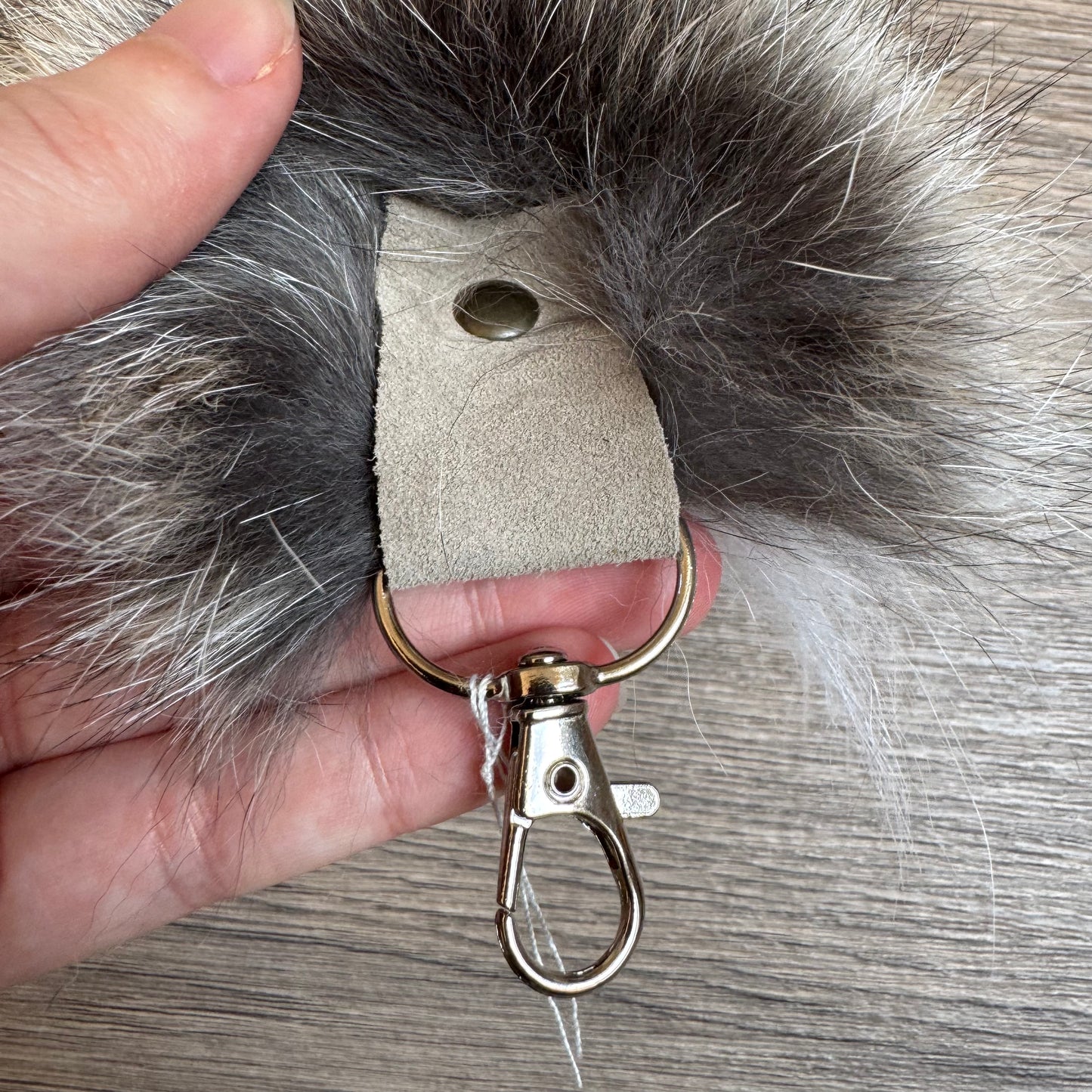 Golden Island fox tail keychain (21)