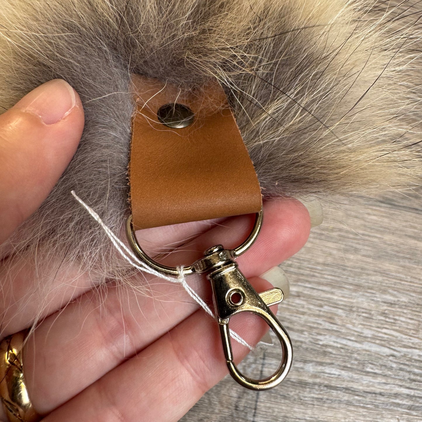 Coyote tail keychain (68)