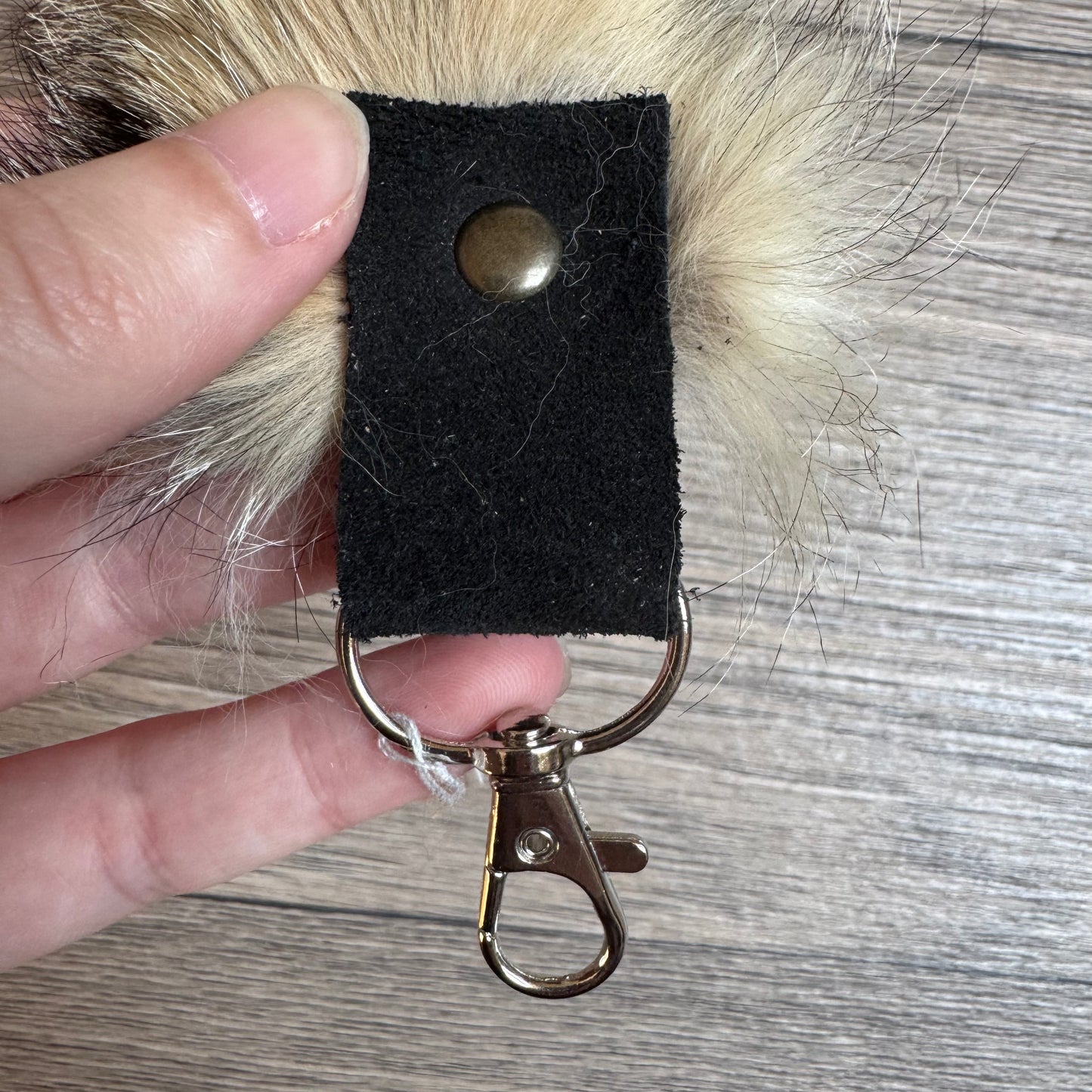 Kit fox tail keychain (48)