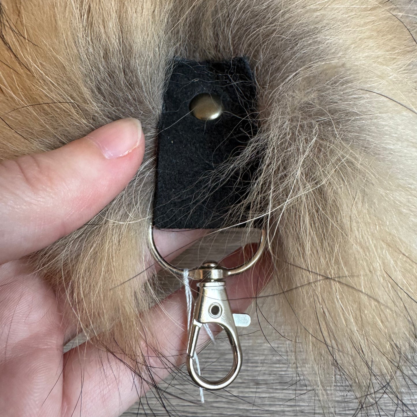 Tanuki tail keychain (32)