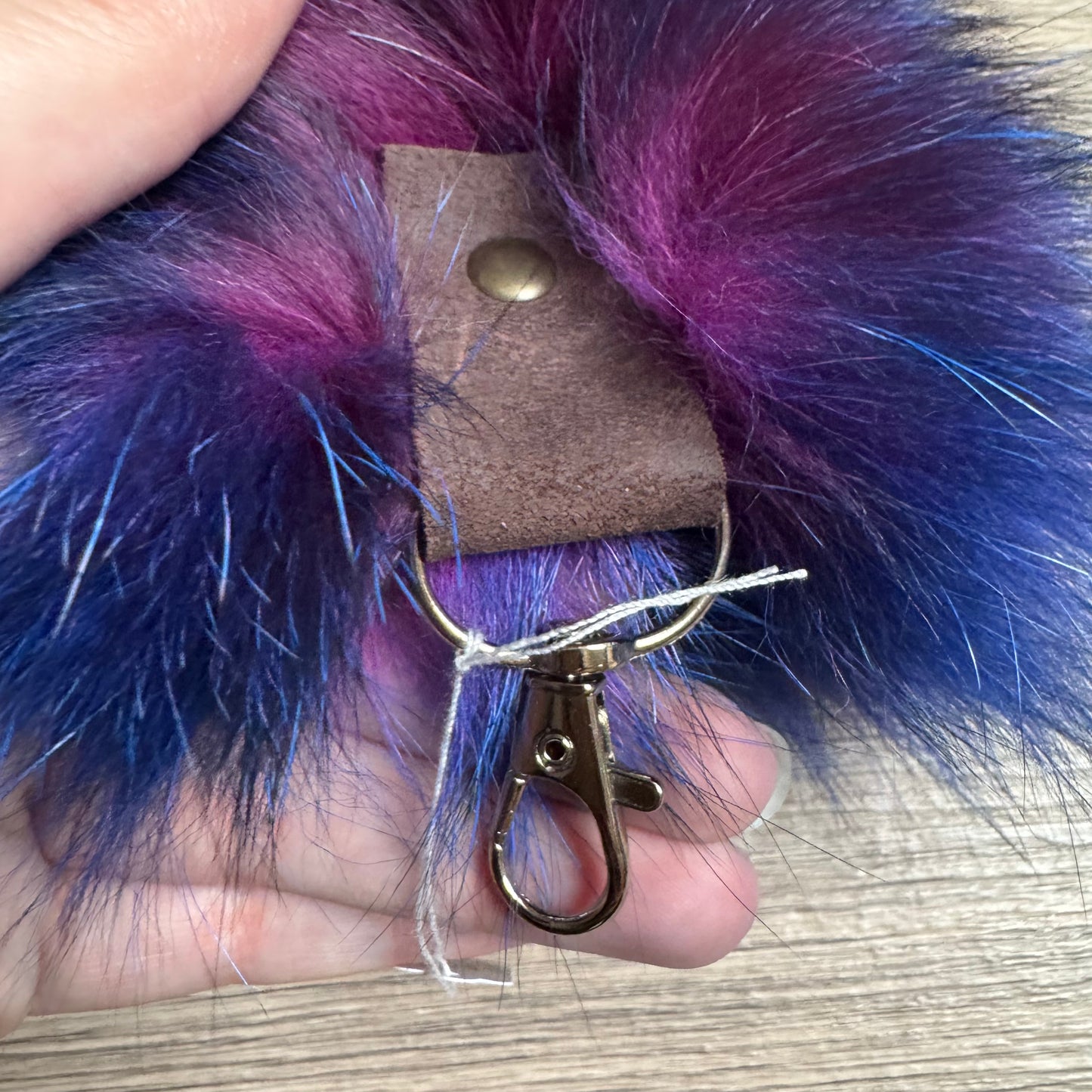 Mixed blue dyed Blue Frost fox tail keychain (12)