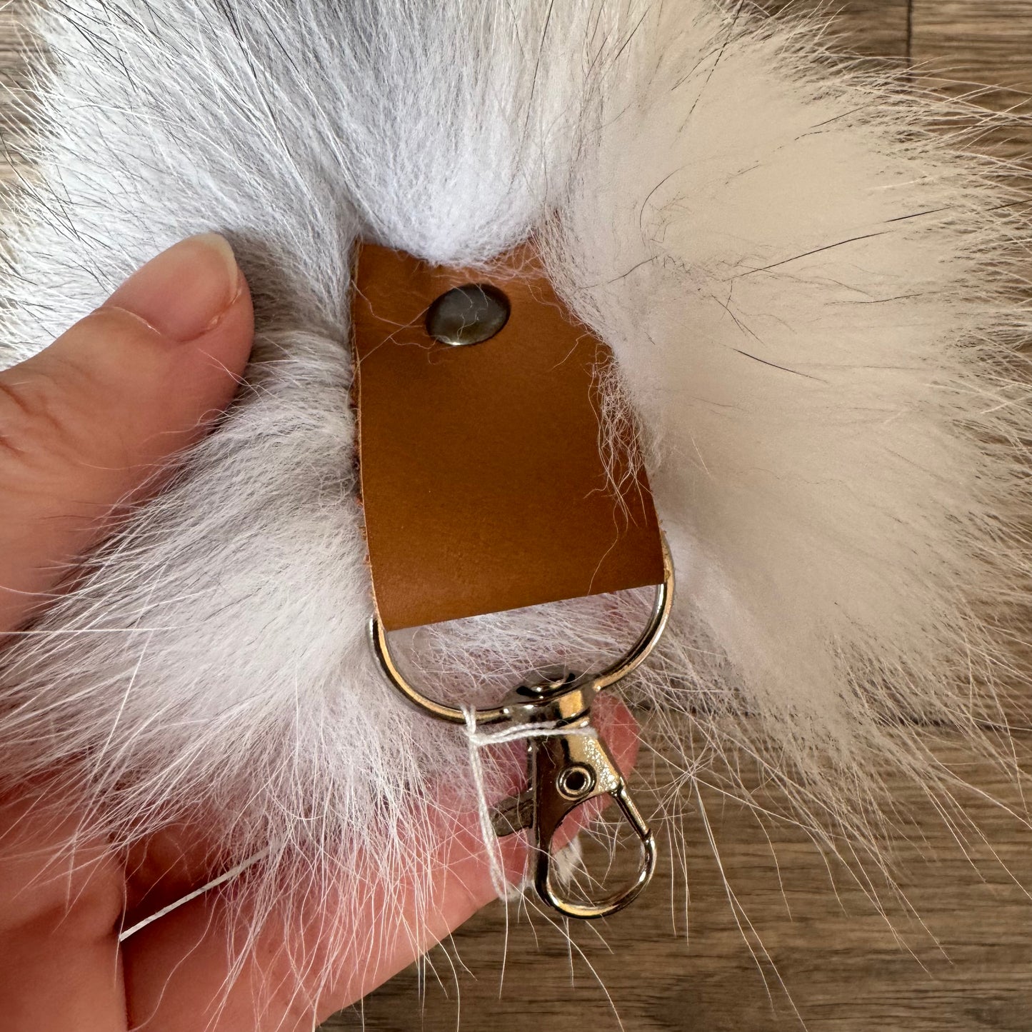 Marble Frost fox tail keychain (75)