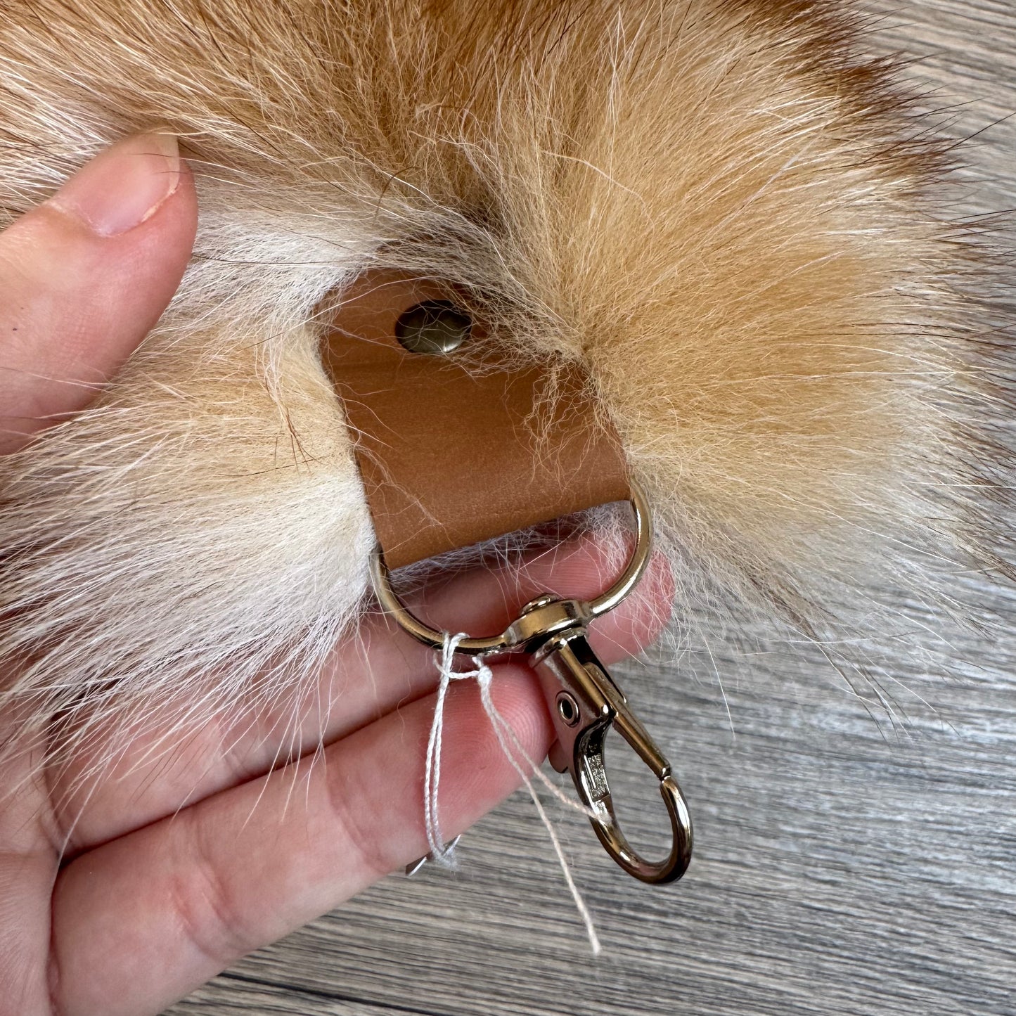 Crystal fox tail keychain (88)