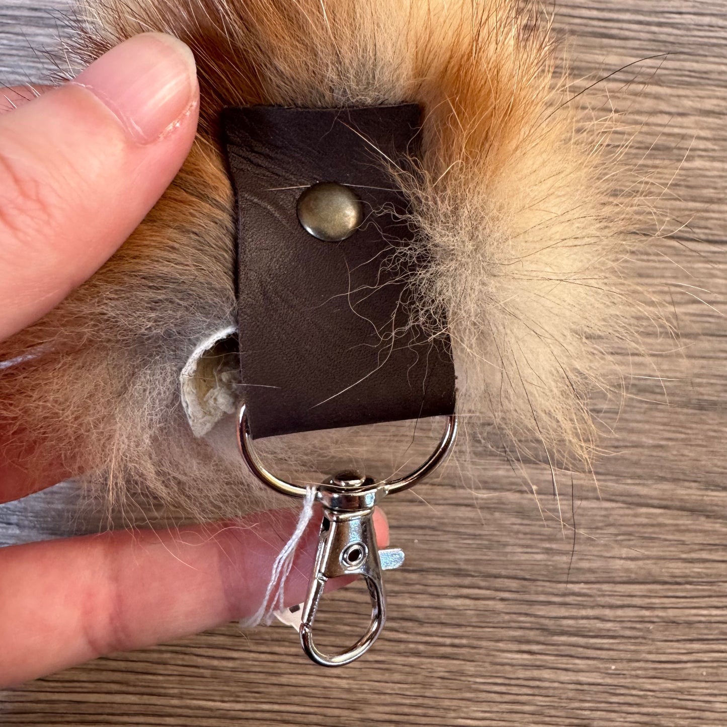 Red fox tail keychain (67)