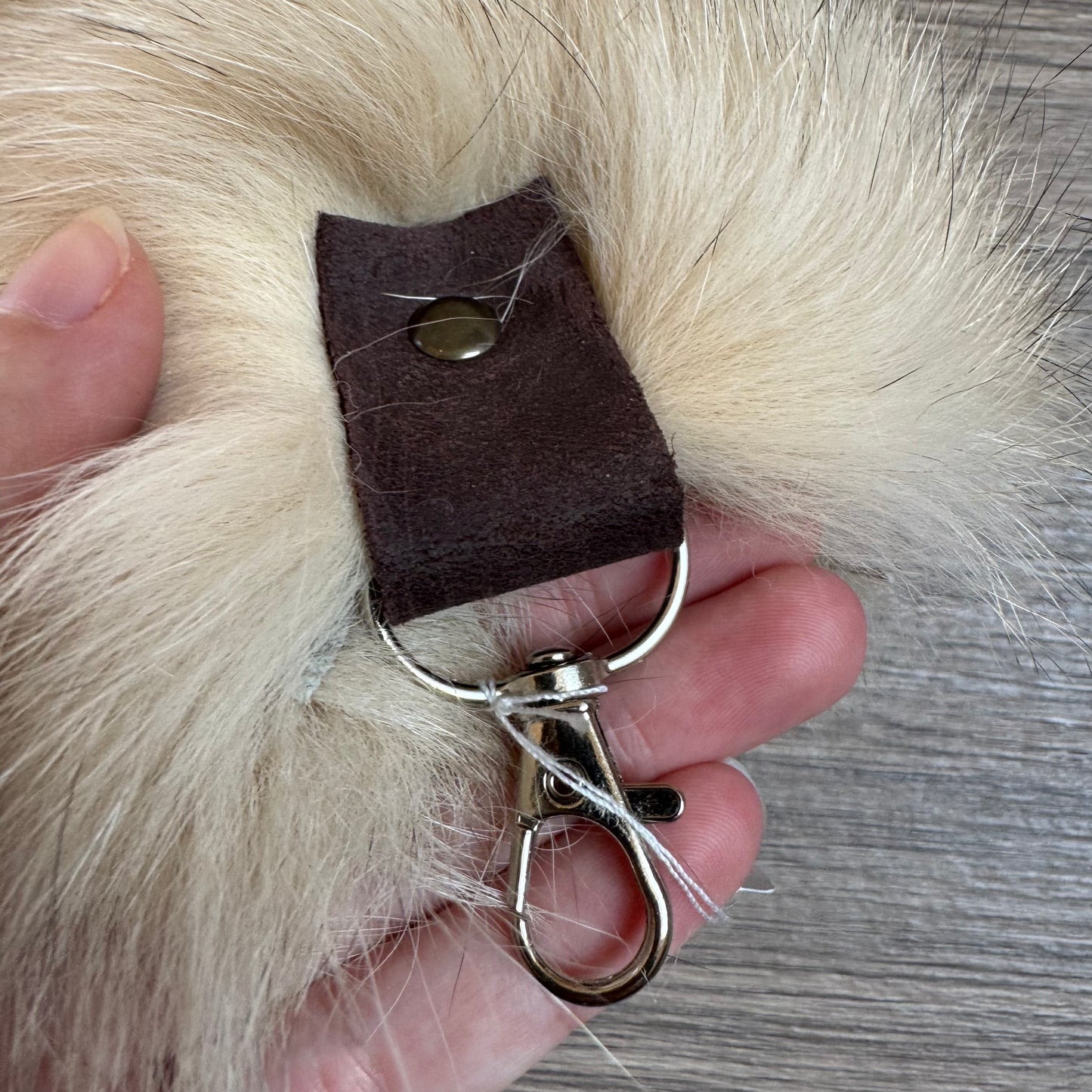 Crystal fox tail keychain (87)