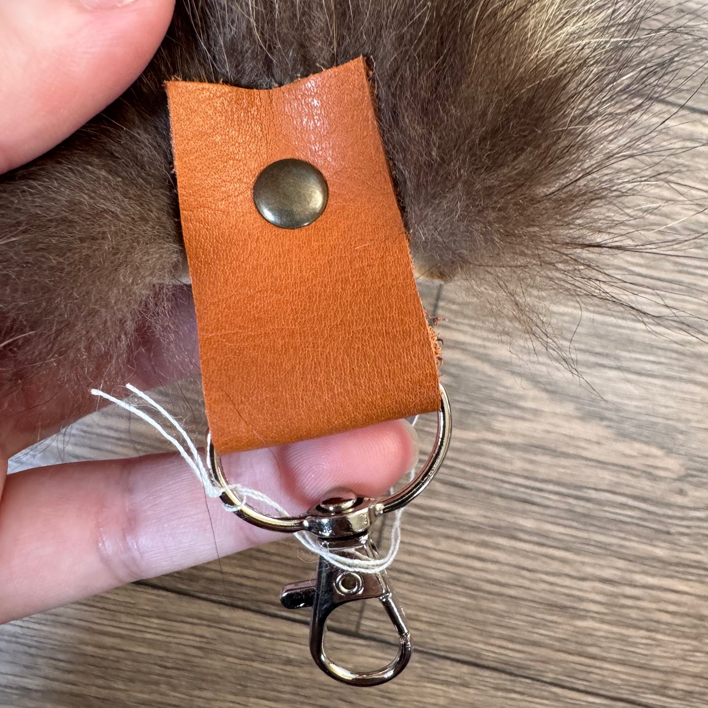 Raccoon tail keychain (68)