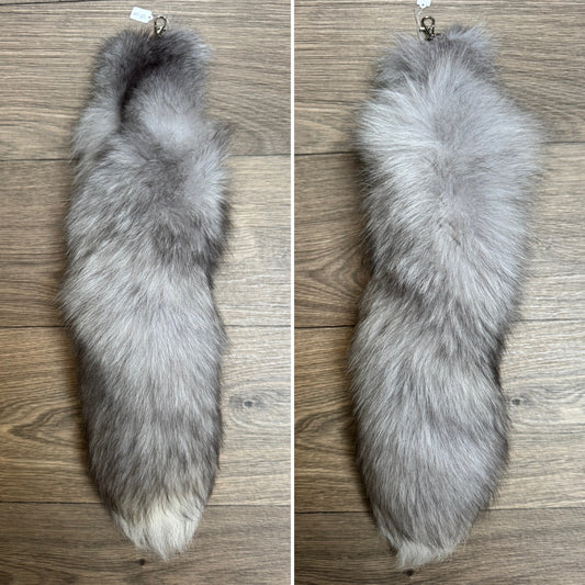 Sapphire Frost fox tail keychain (127)