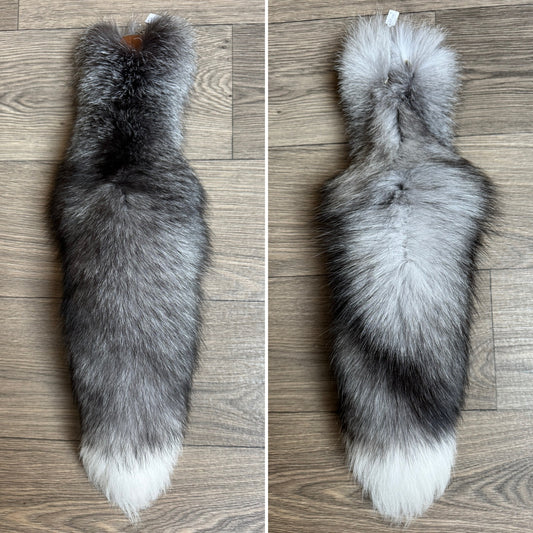 Blue Frost fox tail keychain (137)