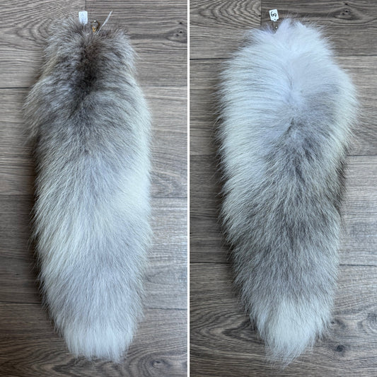 Fawn Light fox tail keychain (69)