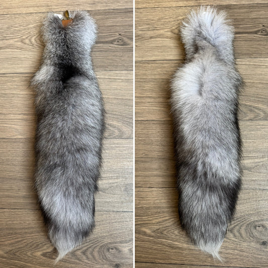 Blue Frost fox tail keychain (140)