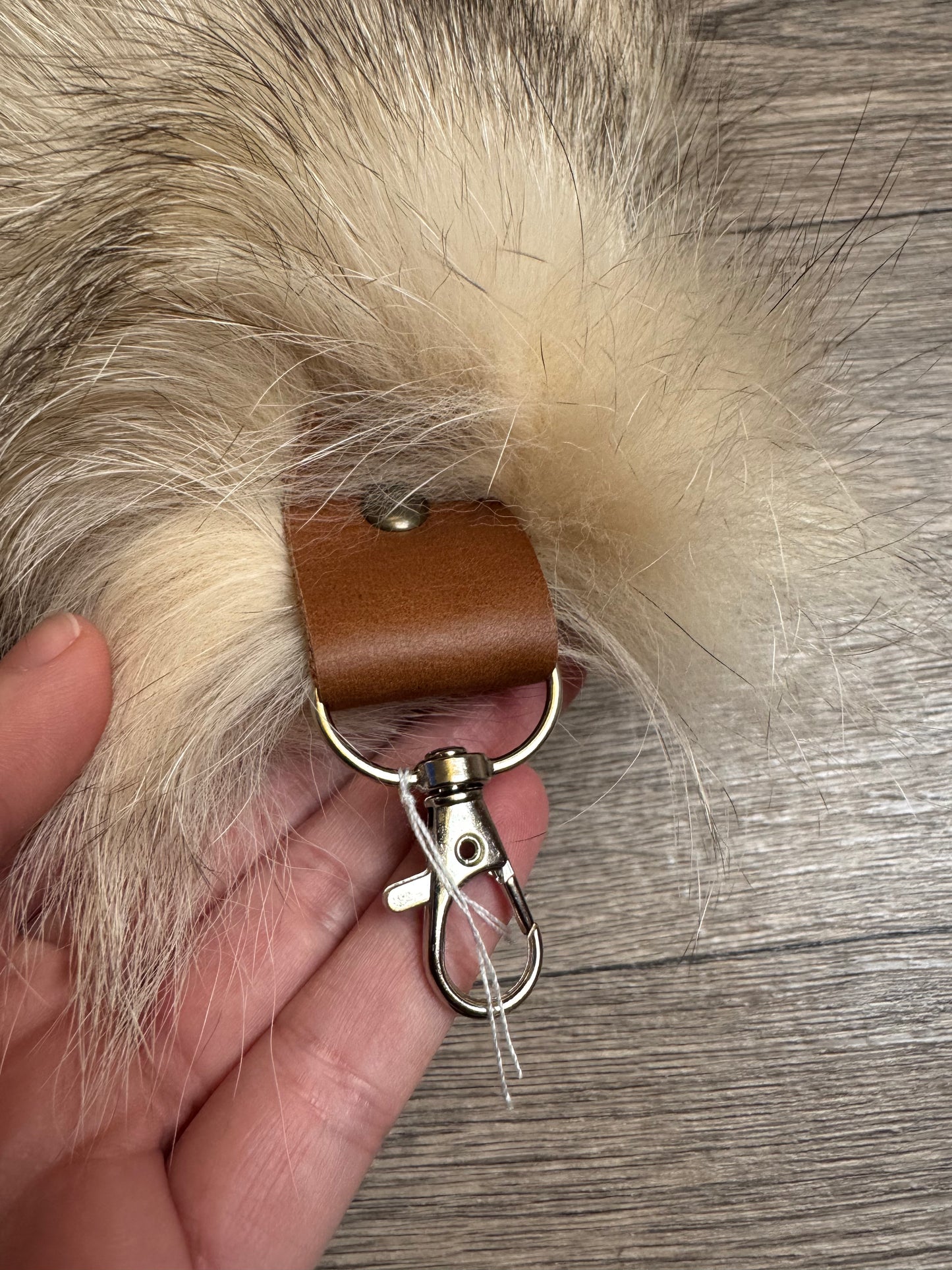 Crystal fox tail keychain (32)