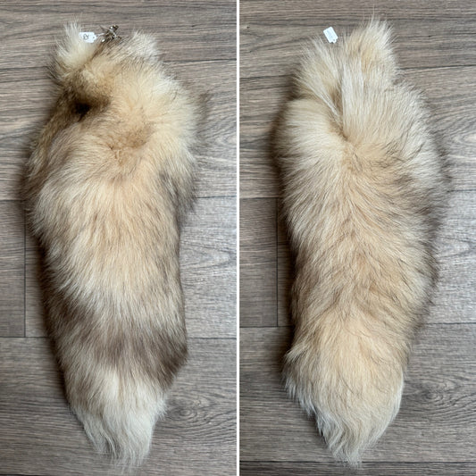 Crystal fox tail keychain (32)