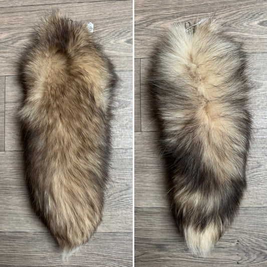 Crystal fox tail keychain (56)