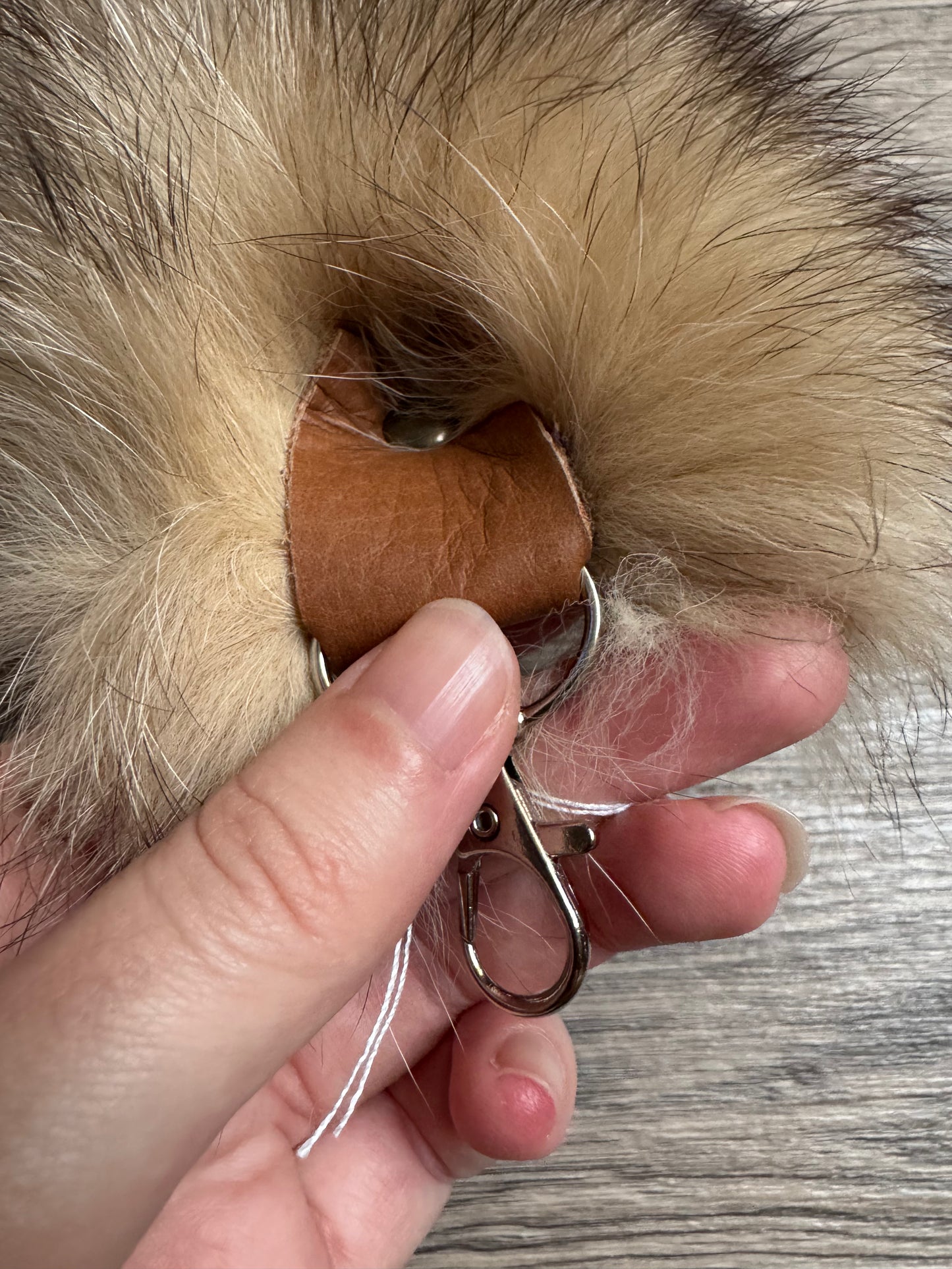 Crystal fox tail keychain (25)