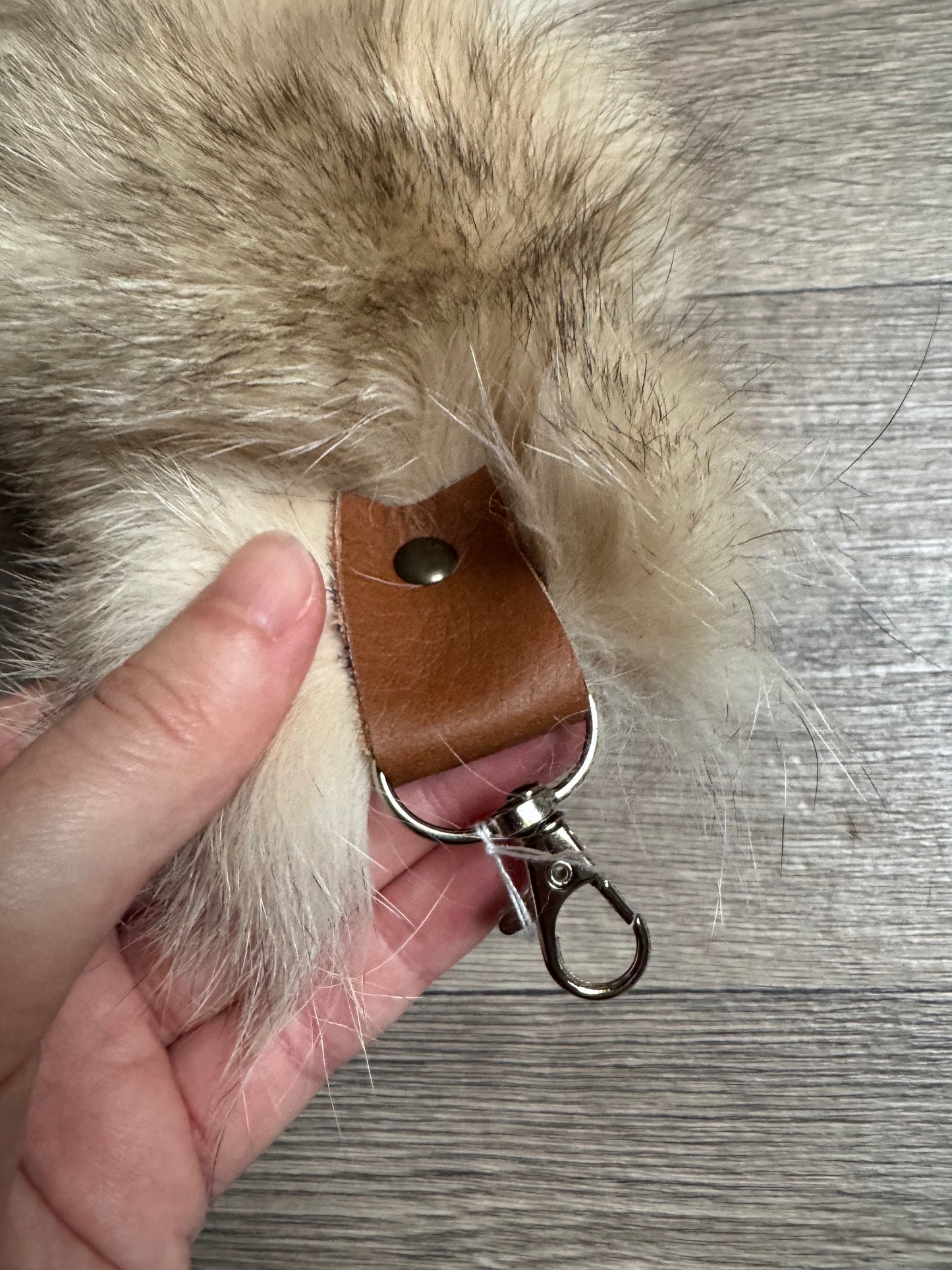 Crystal fox tail keychain (61)