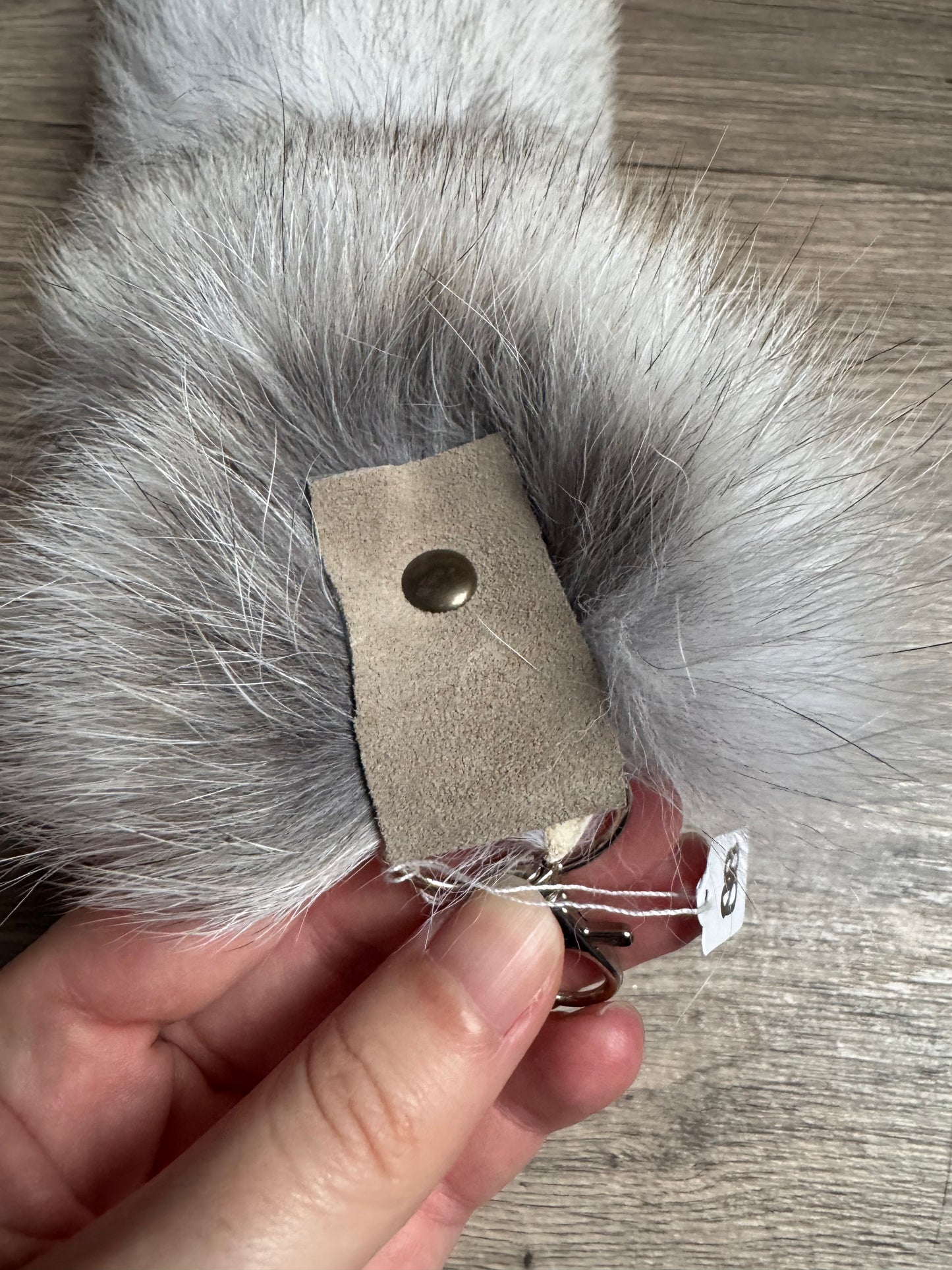 Shadow Golden Island fox tail keychain (88)
