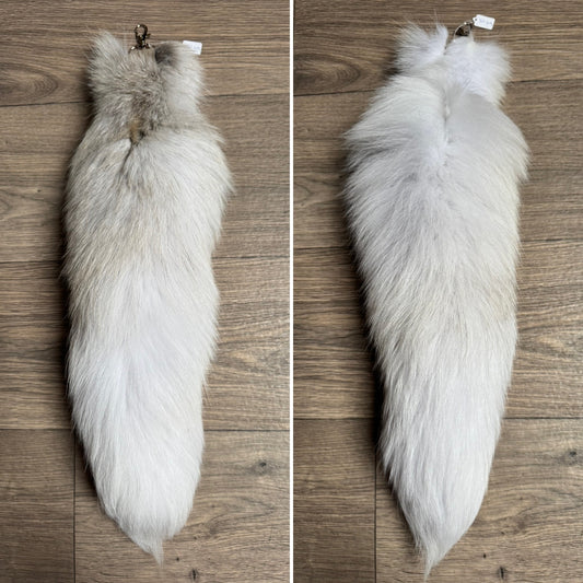 Shadow Golden Island fox tail keychain (88)