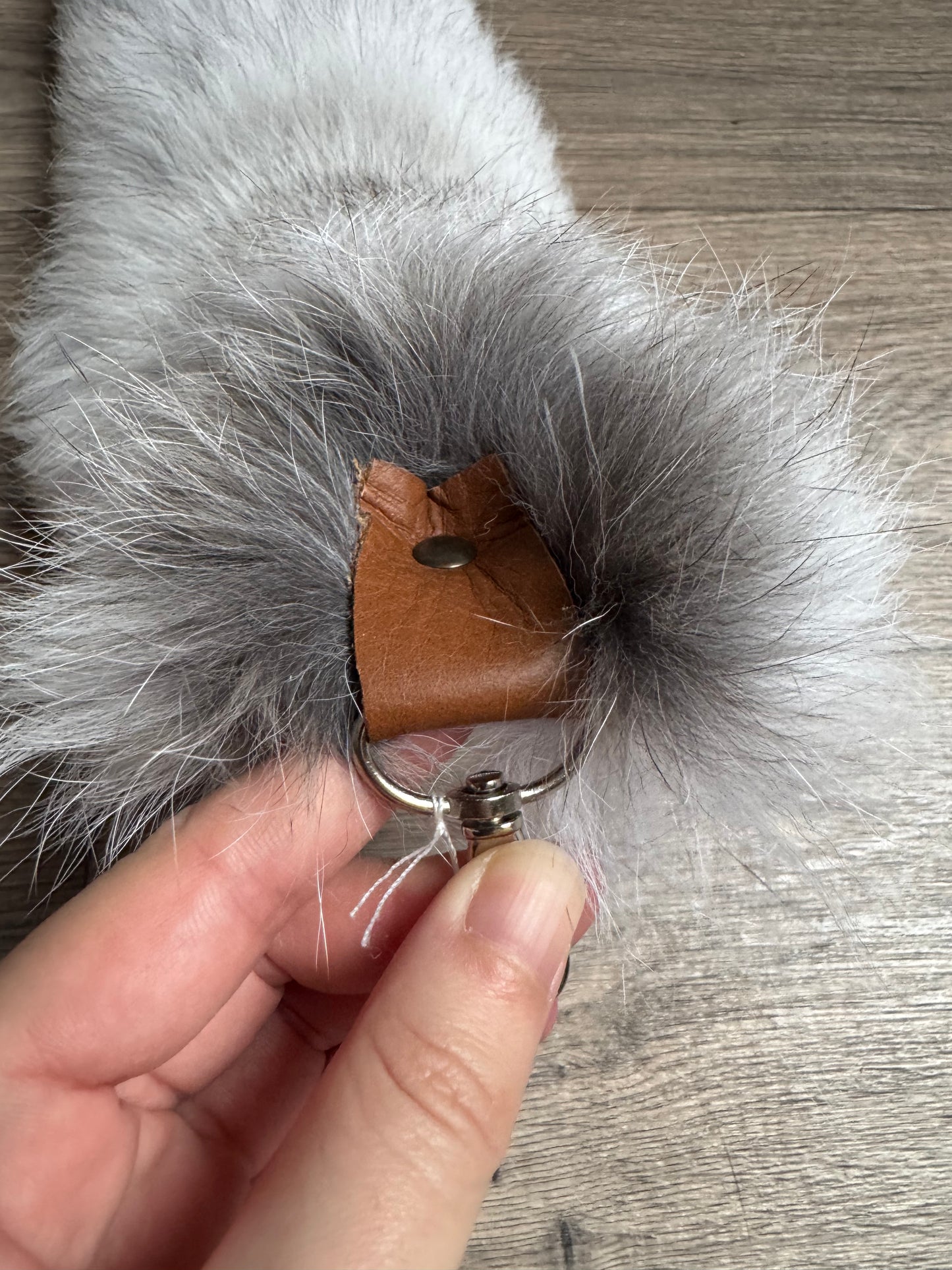 Shadow Golden Island fox tail keychain (51)