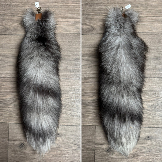 Blue Frost fox tail keychain (135)