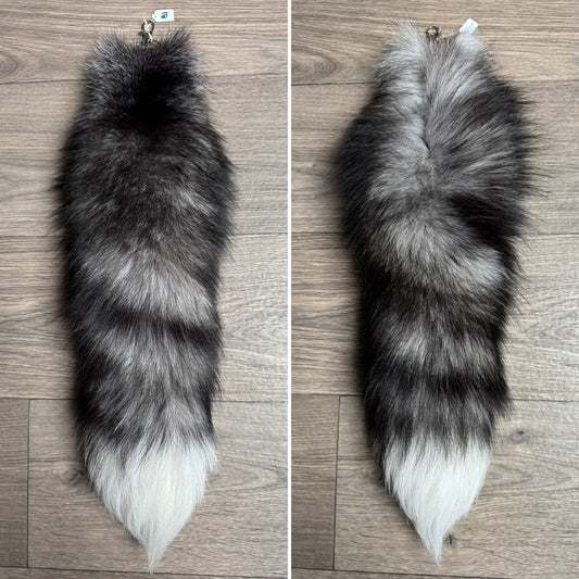 Blue Frost fox tail keychain (81)