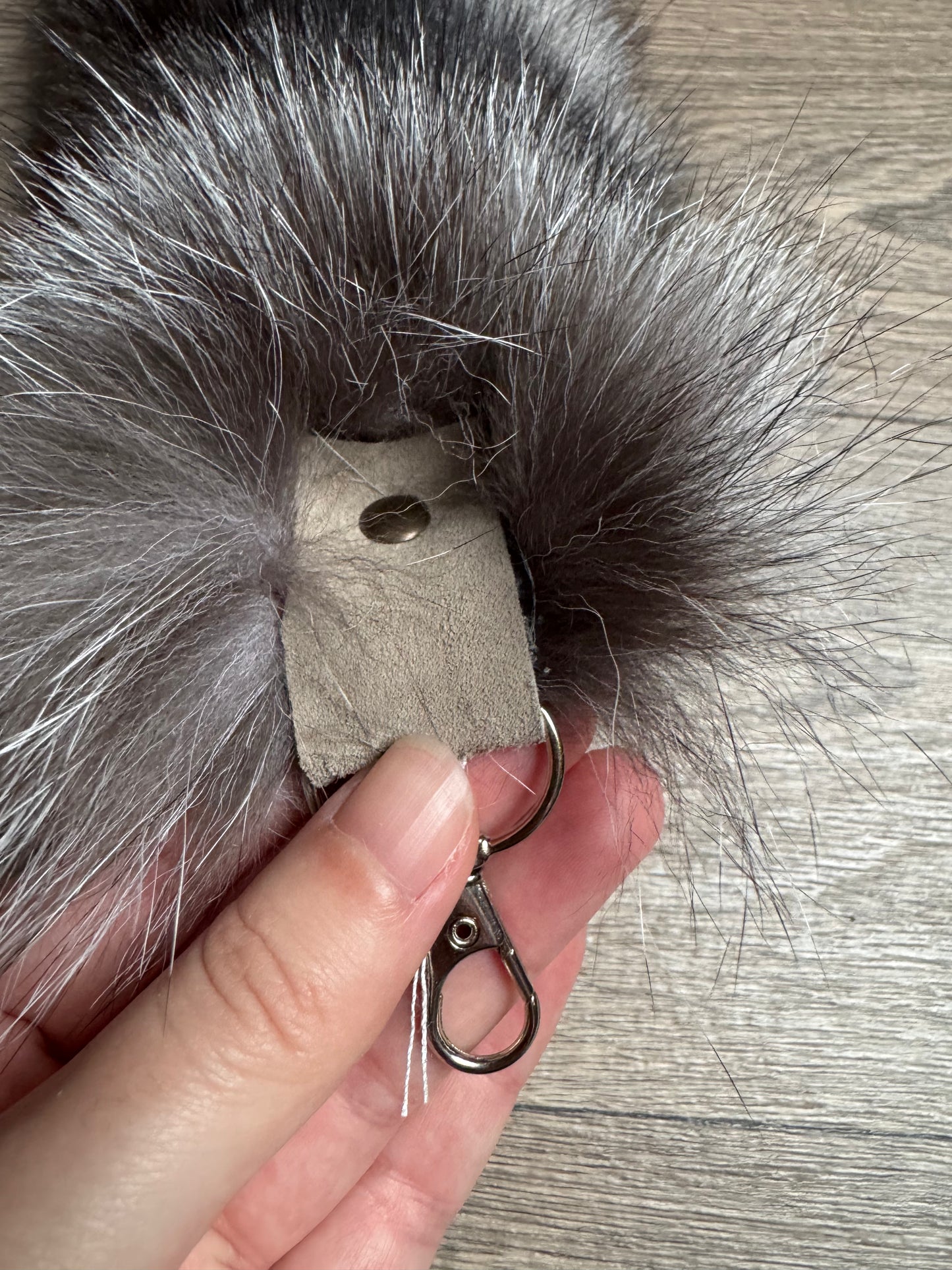 Blue Frost fox tail keychain (86)