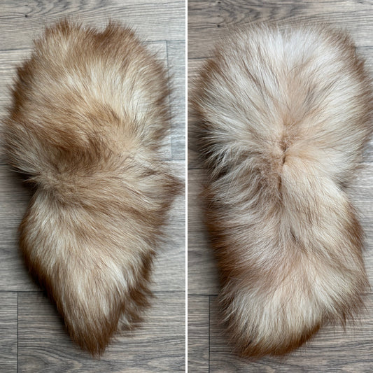 Crystal fox tail keychain (197)