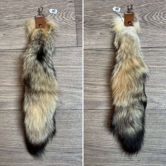 Kit fox tail keychain (33)