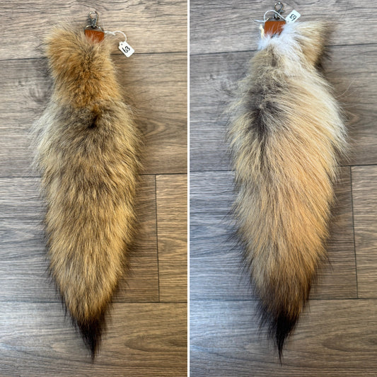 Coyote tail keychain (63)