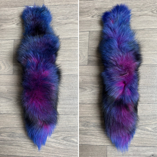 Mixed blue dyed Blue Frost fox tail keychain (77) (large!)